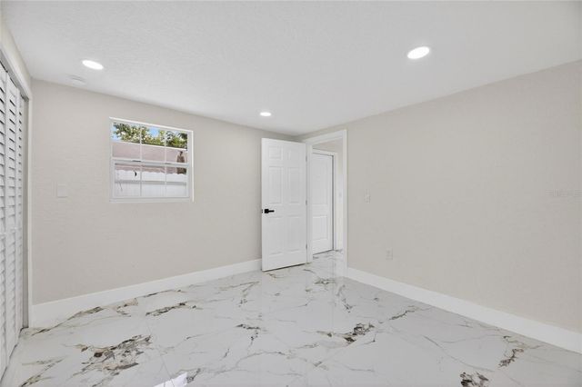 9608 N ASTER AVENUE, Tampa, FL 33612