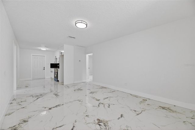 9608 N ASTER AVENUE, Tampa, FL 33612
