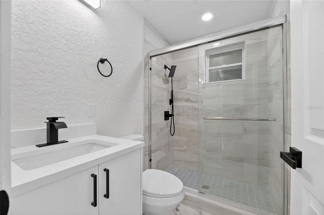 9608 N ASTER AVENUE, Tampa, FL 33612