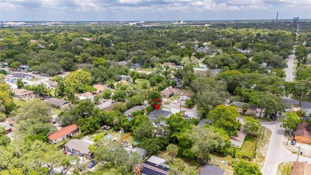 9608 N ASTER AVENUE, Tampa, FL 33612