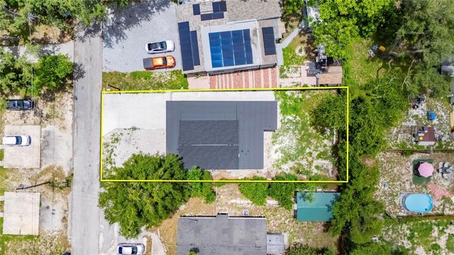 9608 N ASTER AVENUE, Tampa, FL 33612