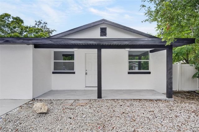 9608 N ASTER AVENUE, Tampa, FL 33612