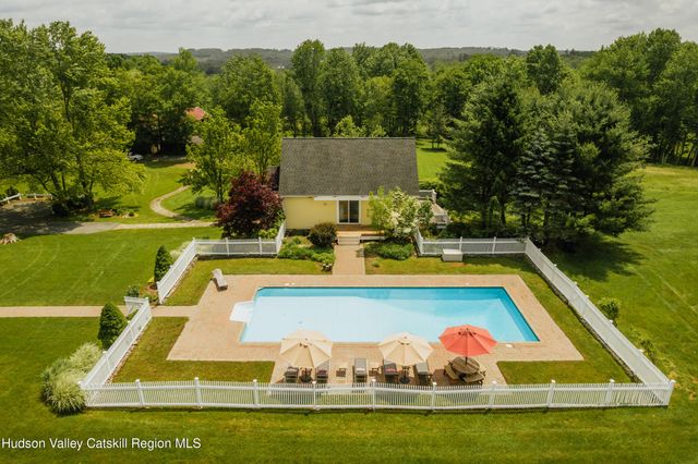 111 Jim Stephenson Road, Jeffersonville, NY 12748