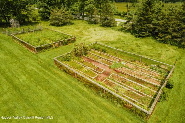 111 Jim Stephenson Road, Jeffersonville, NY 12748