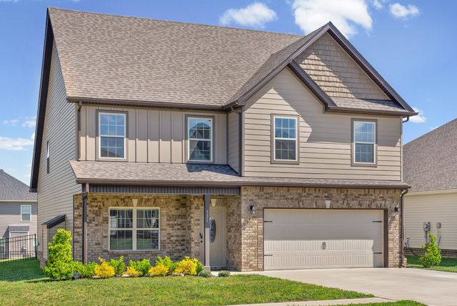 521 Castle Pinckney Ln, Clarksville, TN 37042