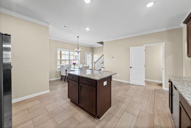 521 Castle Pinckney Ln, Clarksville, TN 37042