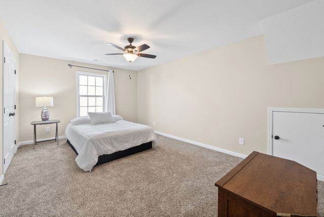 521 Castle Pinckney Ln, Clarksville, TN 37042