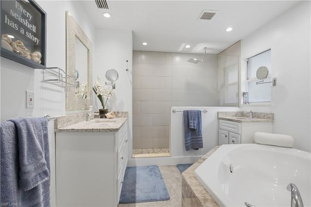 150 Logan BLVD N, Naples, FL 34119