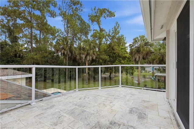 150 Logan BLVD N, Naples, FL 34119