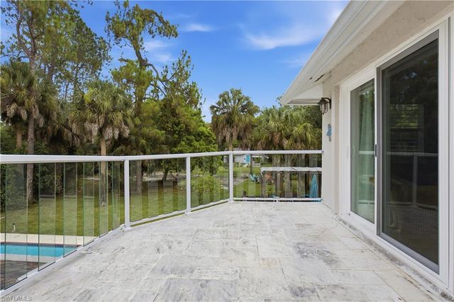 150 Logan BLVD N, Naples, FL 34119