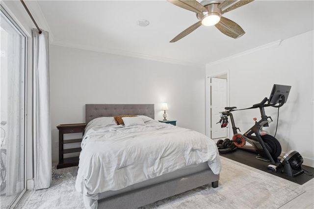 150 Logan BLVD N, Naples, FL 34119