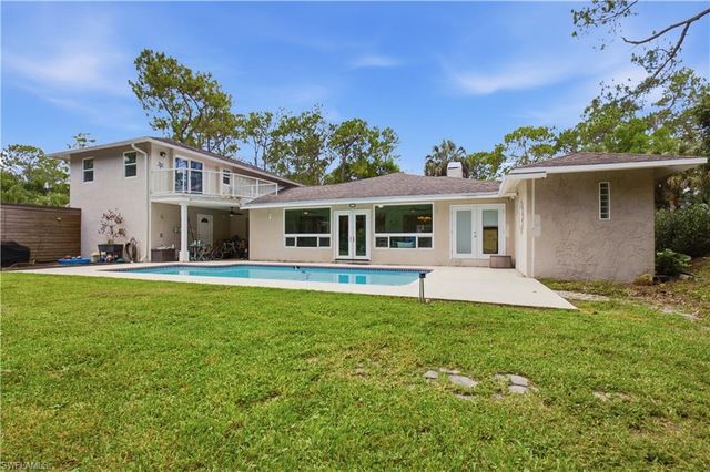 150 Logan BLVD N, Naples, FL 34119