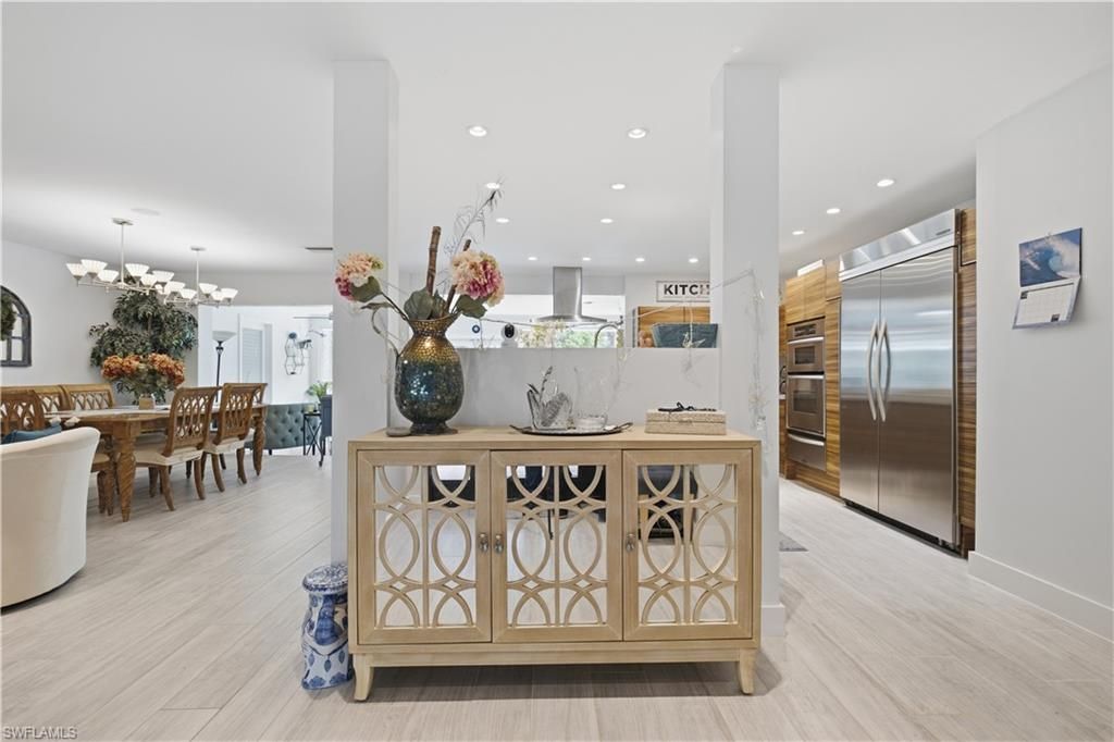 150 Logan BLVD N, NAPLES, FL 34119 — photo 4