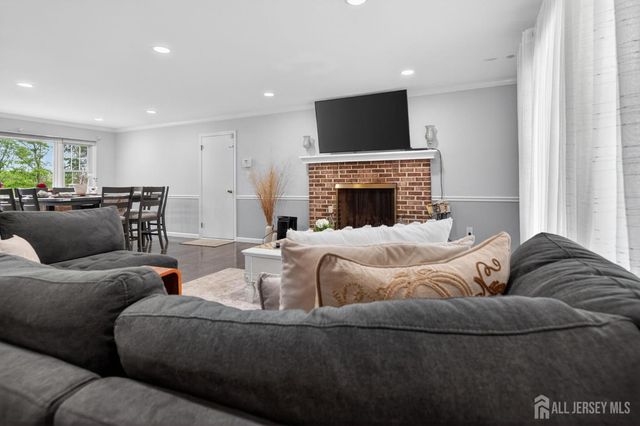 434 Hoffman Station Road, Monroe, NJ 08831