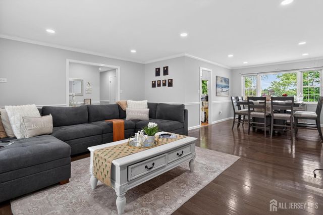 434 Hoffman Station Road, Monroe, NJ 08831