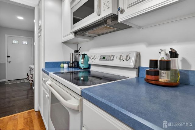 434 Hoffman Station Road, Monroe, NJ 08831