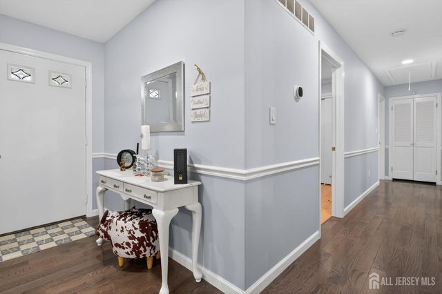 434 Hoffman Station Road, Monroe, NJ 08831