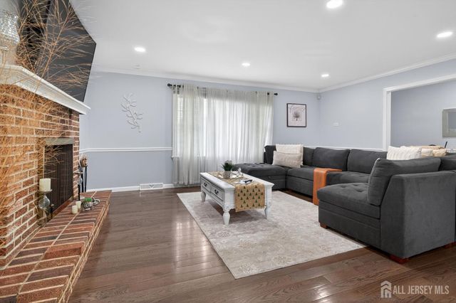 434 Hoffman Station Road, Monroe, NJ 08831