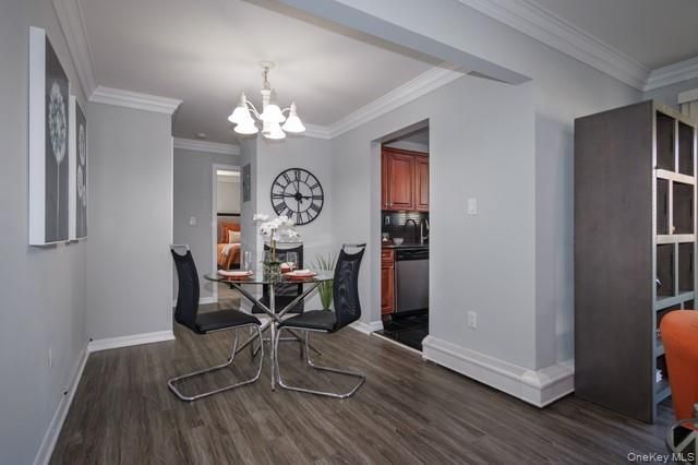 675 Conklin Street 19A, Farmingdale, NY 11735