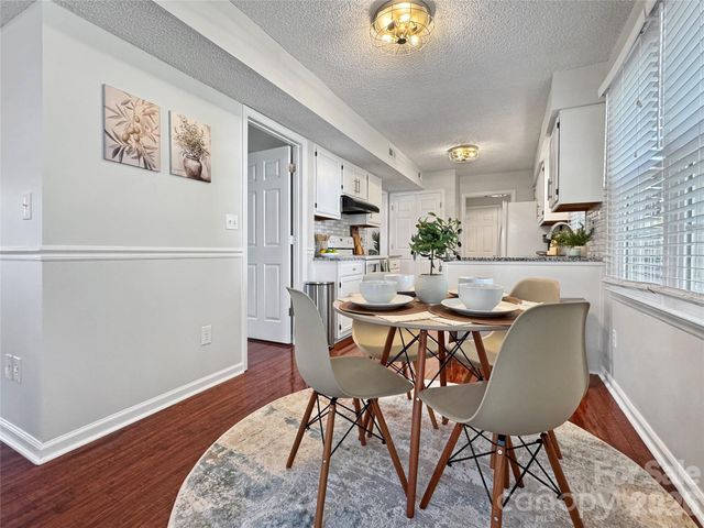 7806 Lobilia Lane, Charlotte, NC 28214