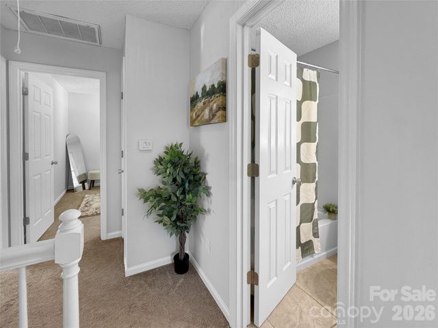 7806 Lobilia Lane, Charlotte, NC 28214