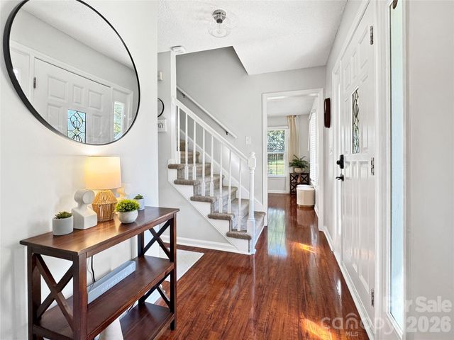 7806 Lobilia Lane, Charlotte, NC 28214