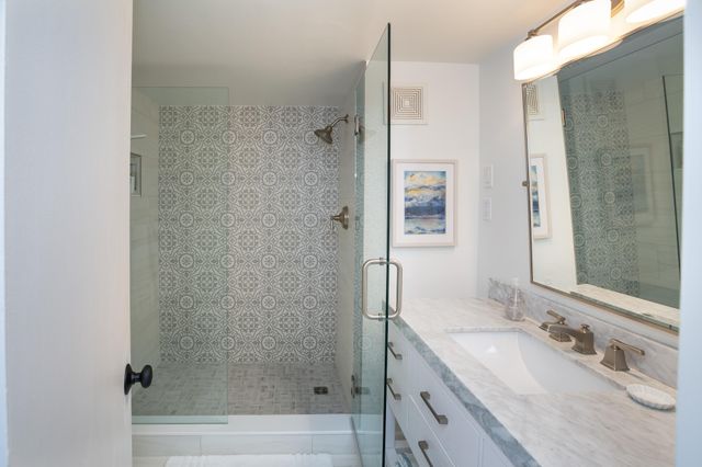 14 Lockwood Drive 2d, Charleston, SC 29401