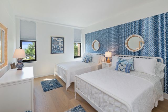 14 Lockwood Drive 2d, Charleston, SC 29401