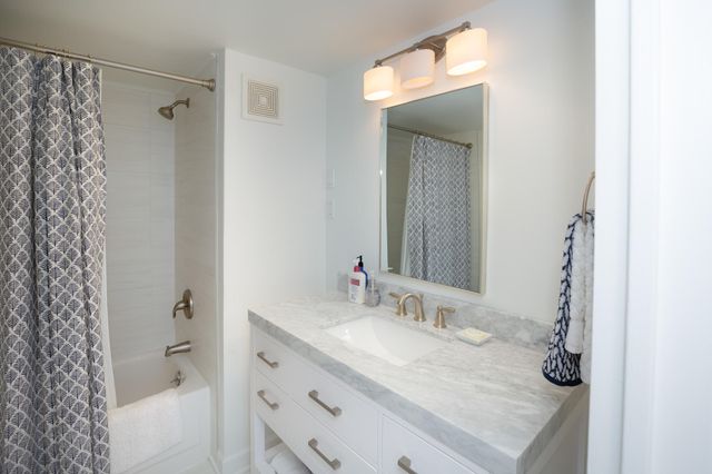 14 Lockwood Drive 2d, Charleston, SC 29401