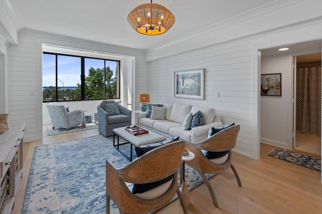 14 Lockwood Drive 2d, Charleston, SC 29401