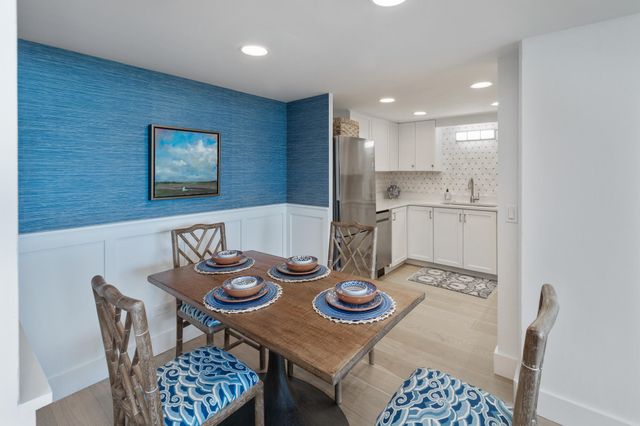 14 Lockwood Drive 2d, Charleston, SC 29401