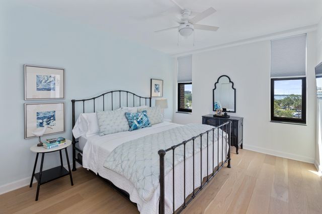 14 Lockwood Drive 2d, Charleston, SC 29401