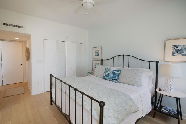 14 Lockwood Drive 2d, Charleston, SC 29401