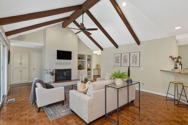 7686 River Ranch Way, Sacramento, CA 95831