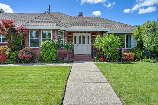 7686 River Ranch Way, Sacramento, CA 95831