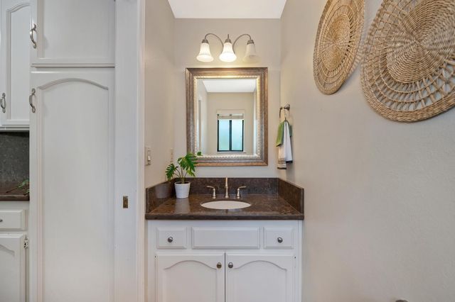 7686 River Ranch Way, Sacramento, CA 95831