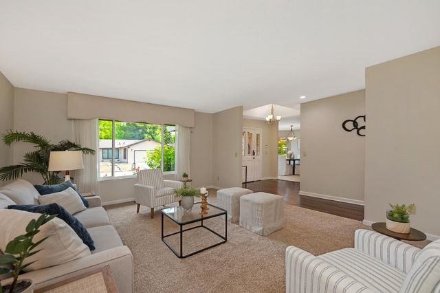 7686 River Ranch Way, Sacramento, CA 95831