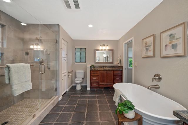 7686 River Ranch Way, Sacramento, CA 95831