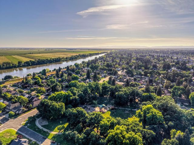 7686 River Ranch Way, Sacramento, CA 95831