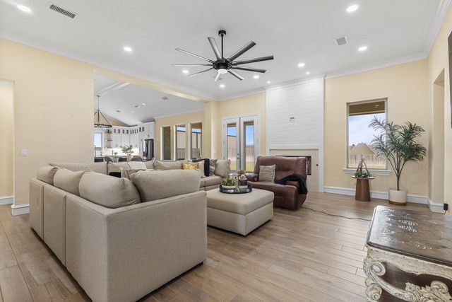 1810 S County Rd 1069, Midland, TX 79706