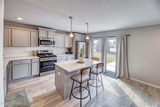 7340 Westminster Circle, Grand Blanc Charter Township, MI 48439