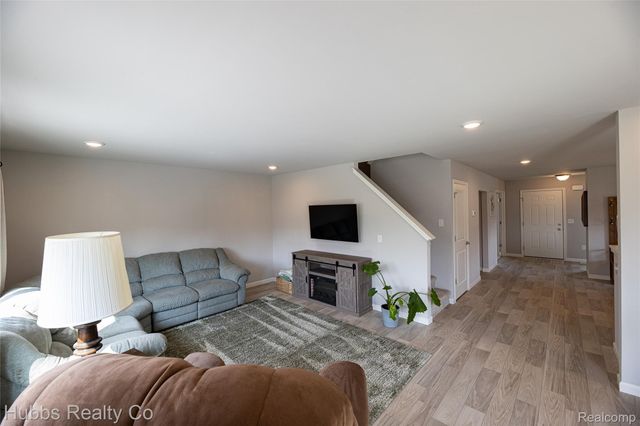 7340 Westminster Circle, Grand Blanc Charter Township, MI 48439