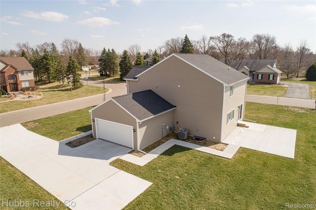 7340 Westminster Circle, Grand Blanc Charter Township, MI 48439
