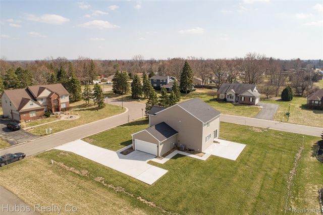 7340 Westminster Circle, Grand Blanc Charter Township, MI 48439