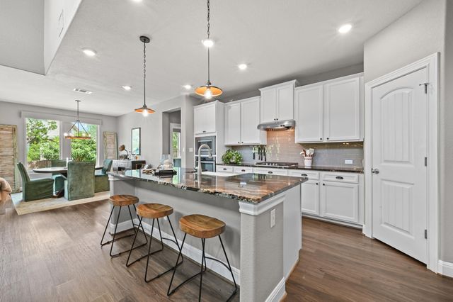 16032 La Rosa DR, Austin, TX 78738