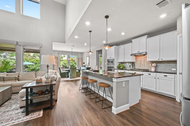 16032 La Rosa DR, Austin, TX 78738