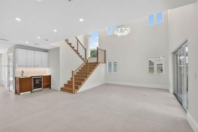 1017 S Palmway, Lake Worth, FL 33460
