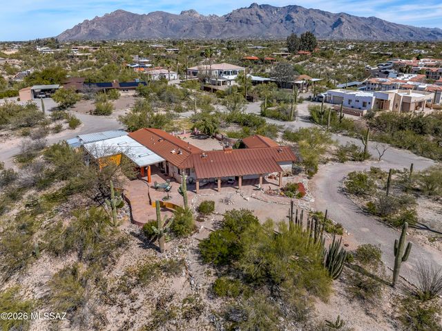132 W River Road, Tucson, AZ 85704