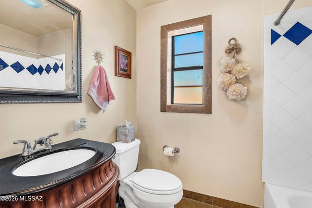 132 W River Road, Tucson, AZ 85704