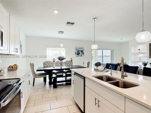 246 ZIRCON ROAD, Kissimmee, FL 34758